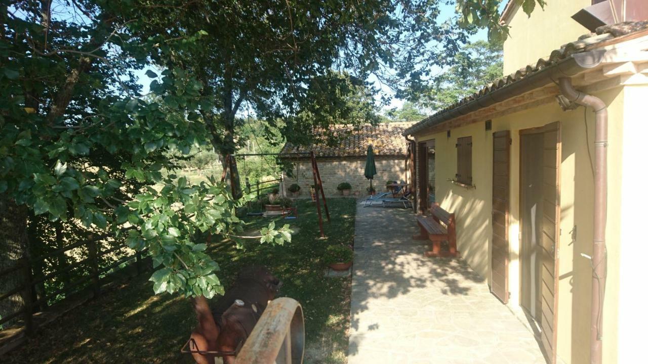 Agriturismo "Le Piagge" Castelplanio Exterior foto