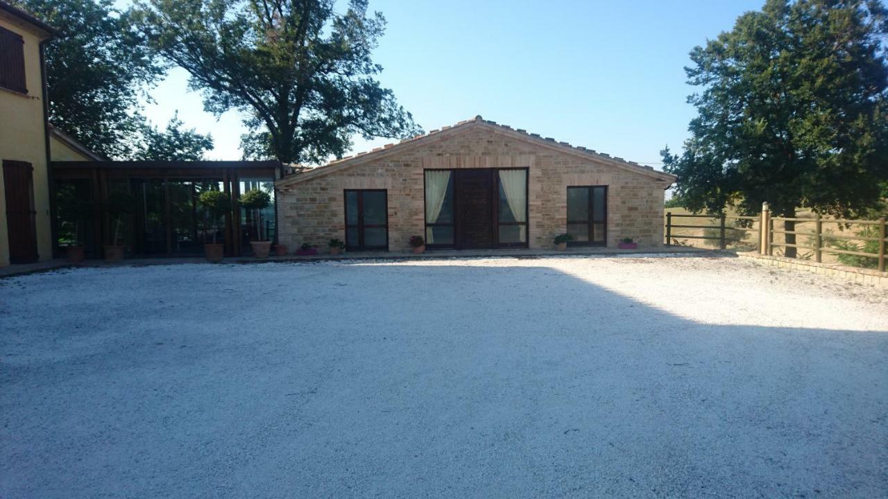 Agriturismo "Le Piagge" Castelplanio Exterior foto
